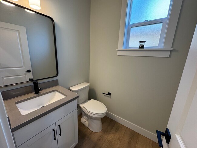Building Photo - 5941 Ranch Lp
