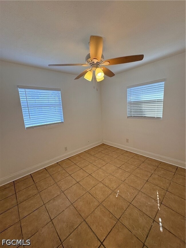 Building Photo - 436 Bayshore Dr