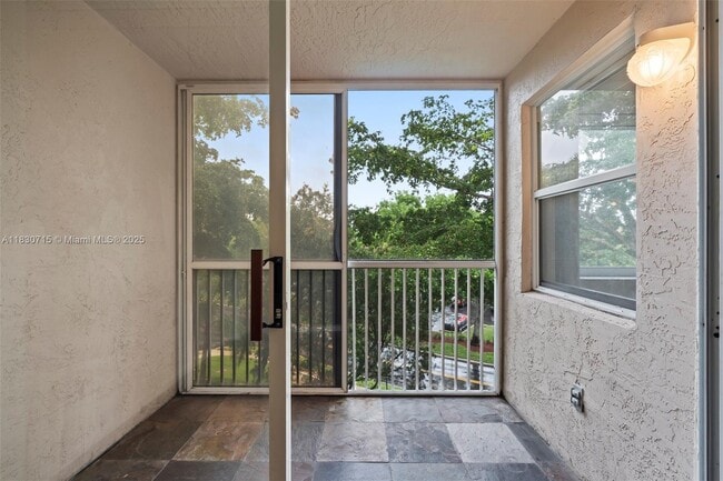 Building Photo - 9511 Weldon Cir