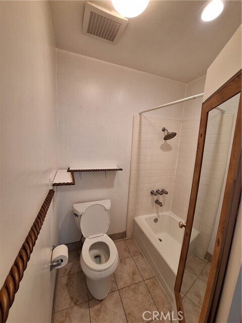 Building Photo - 2305 Rockefeller Ln