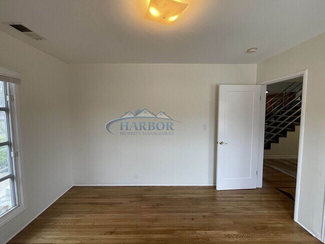 Building Photo - 3706 S Emily St