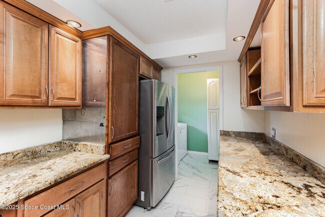 Building Photo - 1241 Riviera Dr NE