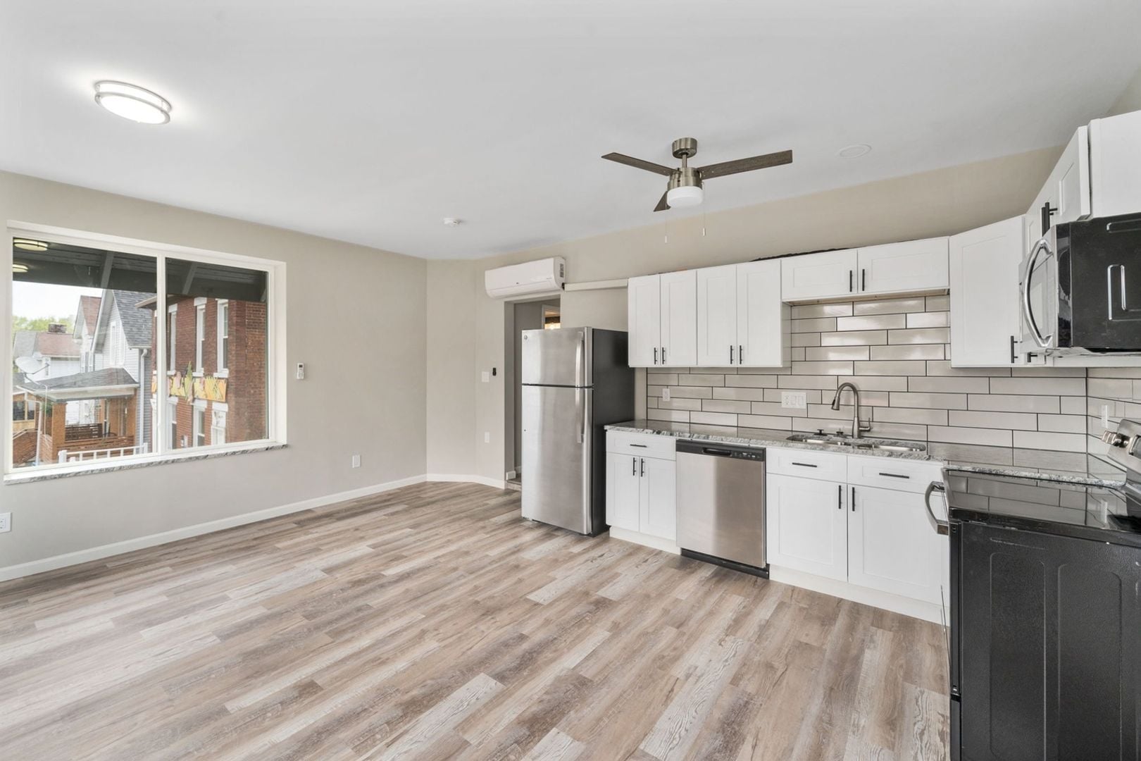Building Photo - 741 Sullivant Ave