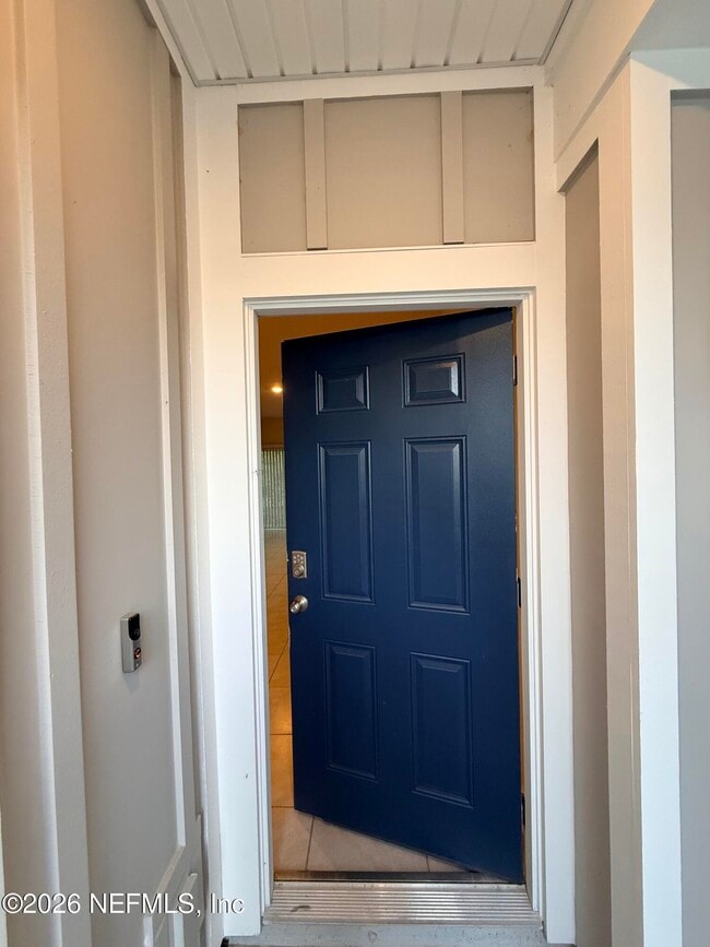 Building Photo - 246 Aralia Ln