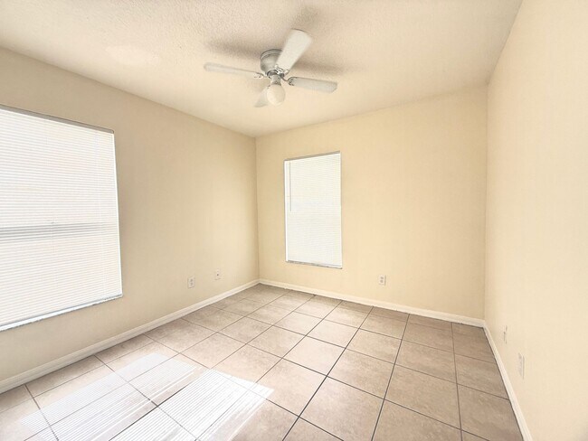 Building Photo - 3/2/2 CBS Home - Vero Beach  (LOW MOVE IN COSTS)