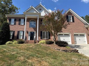 Building Photo - 7011 Edenderry Dr
