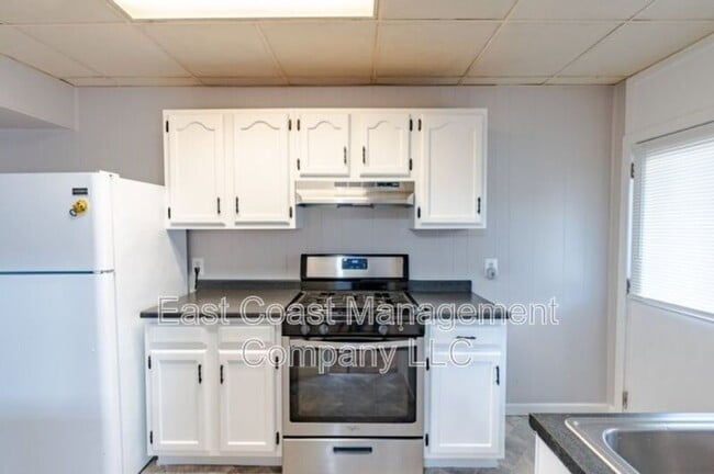 Building Photo - 4231 Berger Ave