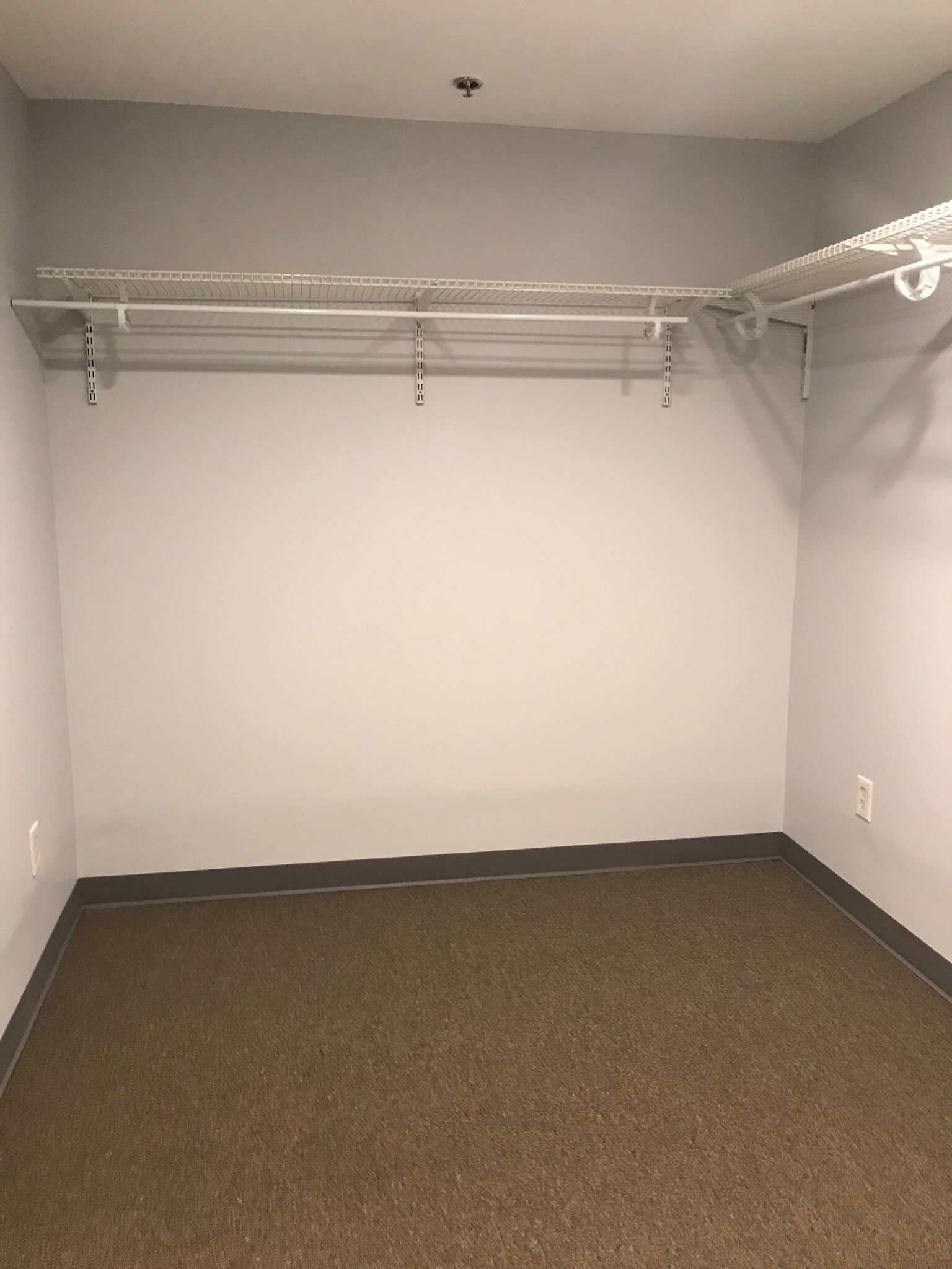 Building Photo - 464 Pratt Street Ext