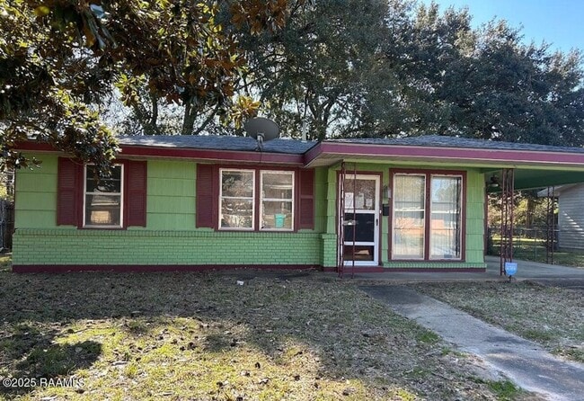 Primary Photo - 3 Bed, 1 Bath Home – Section 8 Accepted