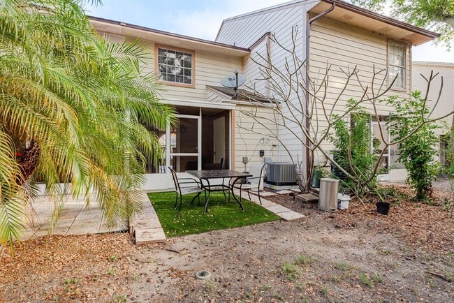 Building Photo - 1602 Brigadoon Dr