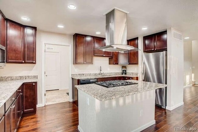 Building Photo - Updated Contemporary Designed Home! Great ...