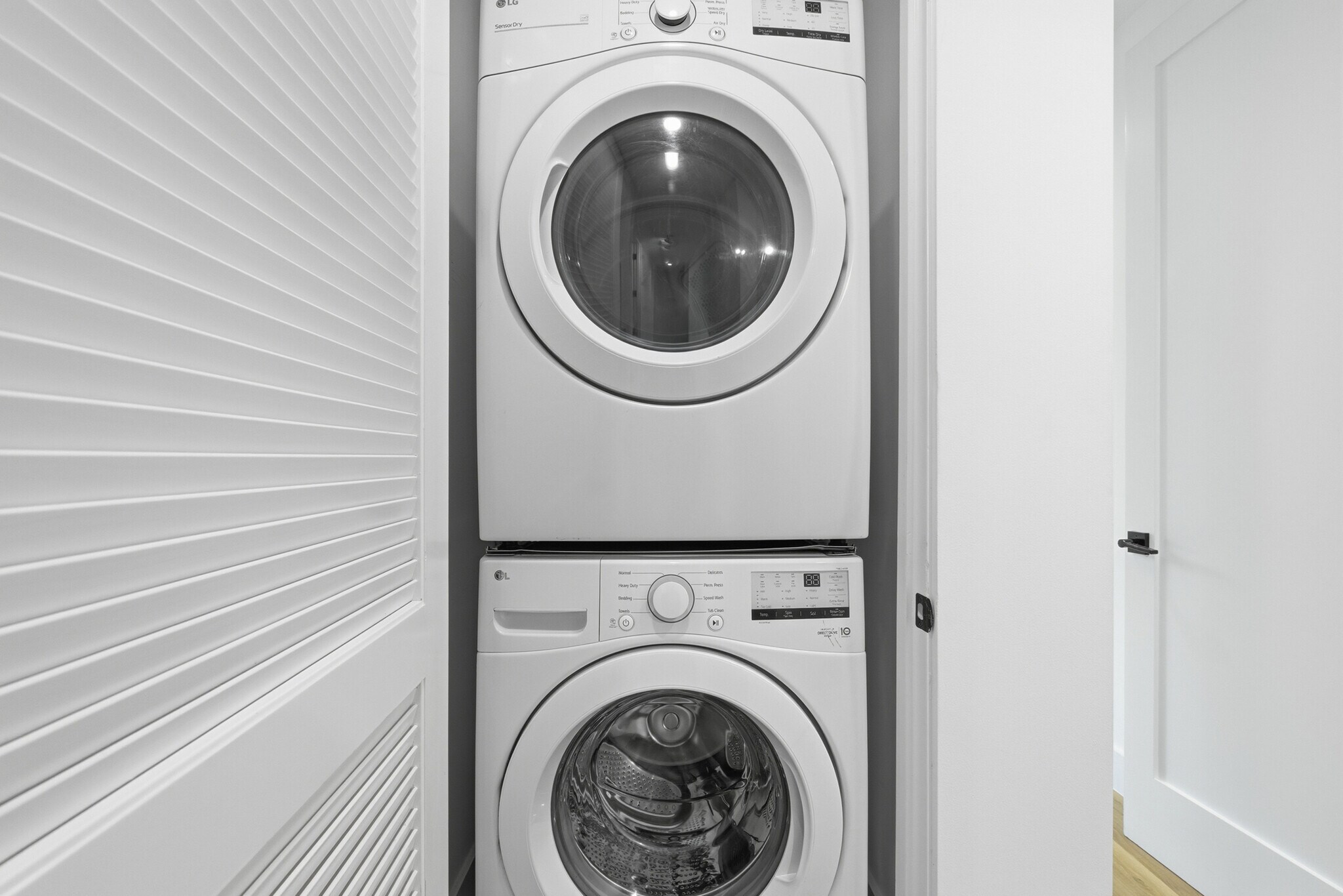 Building Photo - 5805 Kester Ave