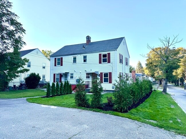 Building Photo - 84 Reed St