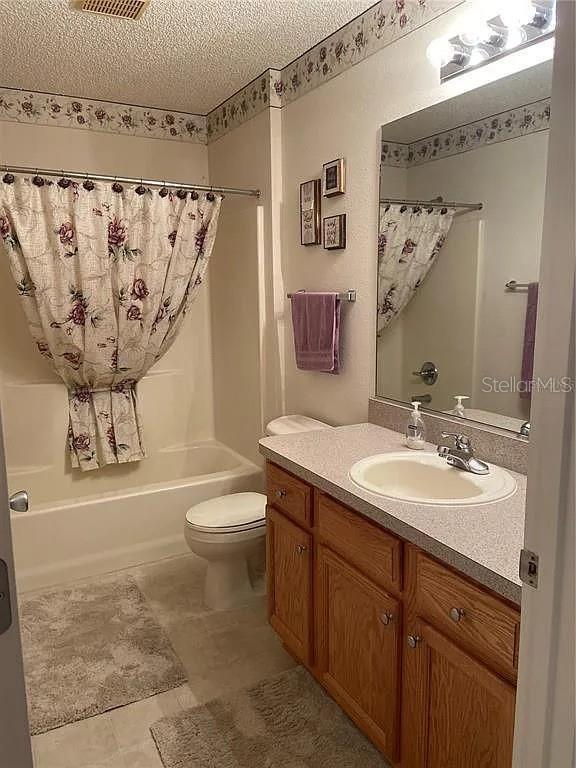 Building Photo - 9523 SE 168th Maplesong Ln