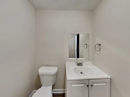 Building Photo - 550 Transit Cir