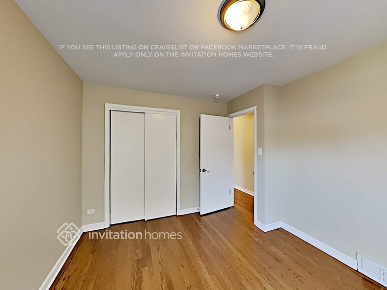 Building Photo - 10024 Minnick Ave