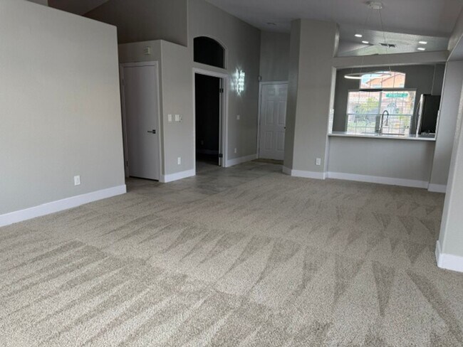 Building Photo - STUNNING 3BD/2BA SINGLE STORY BEAUTY IN THE HEART OF THE SOUTHWEST!!  **GORGEOUSLY REMODELED!! **...