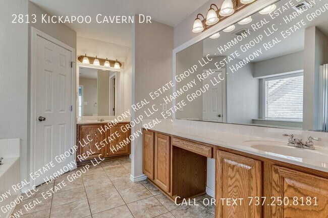 Building Photo - 2813 Kickapoo Cavern Dr