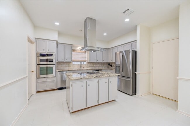 Building Photo - 12307 Rocky Knoll Dr