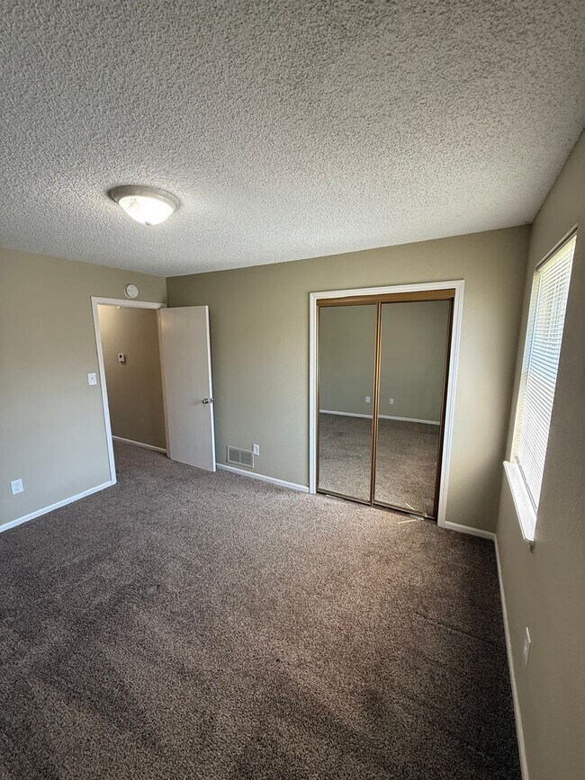 Building Photo - RC Quadplex