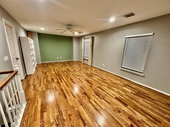 Building Photo - 9327 Restover Ln