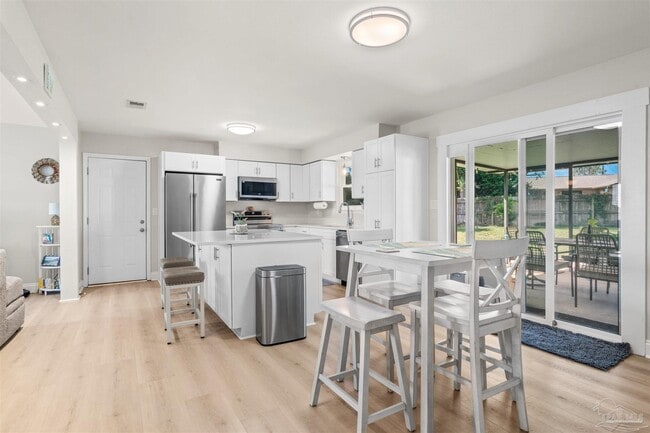 Building Photo - 4570 Yacht Harbor Dr