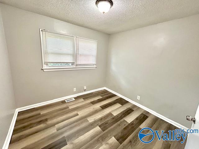 Building Photo - 4734 Bluehaven Dr NW