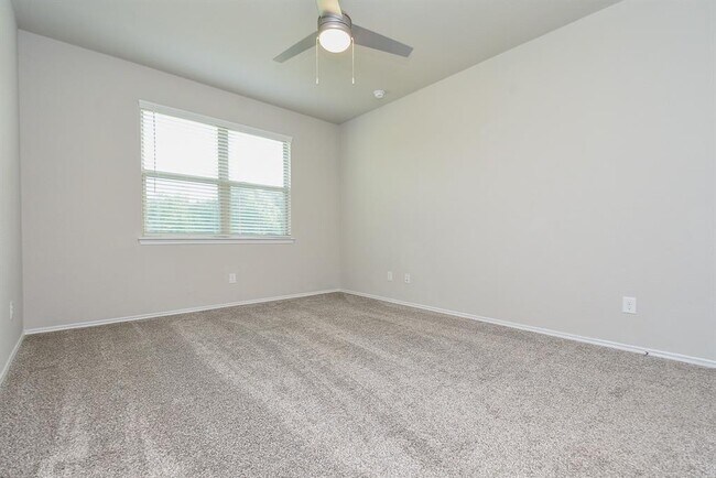 Building Photo - 9205 Inland Leather Ln