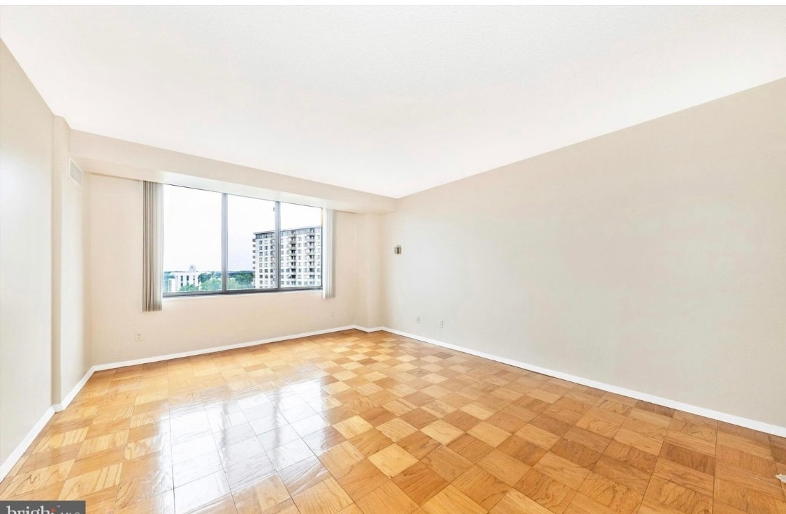 Building Photo - 5225 Pooks Hill Rd