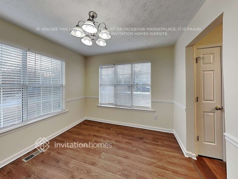 Building Photo - 51 Villa Ridge Dr