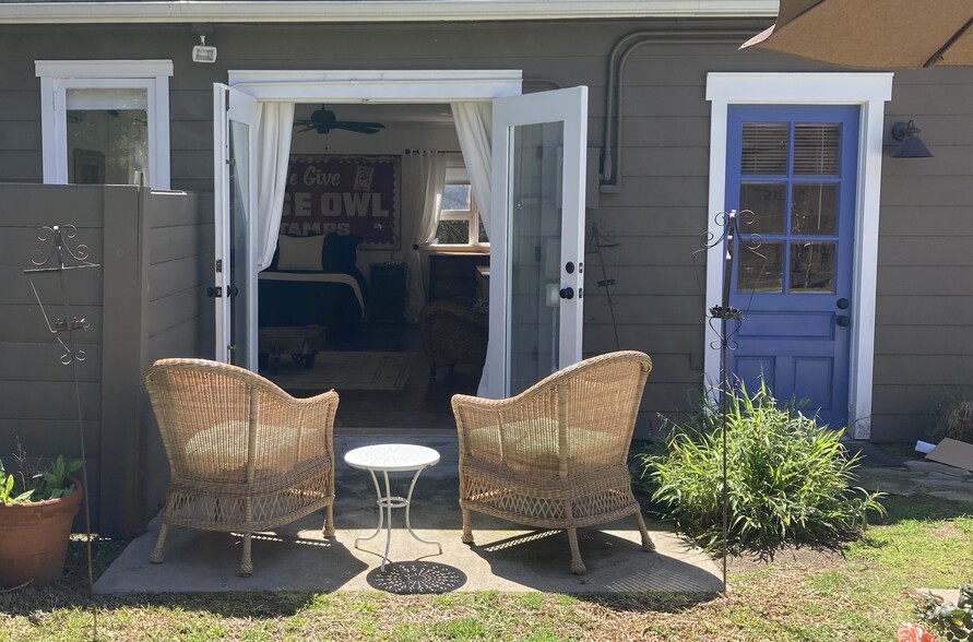 Building Photo - 5744 Calhoun Ave