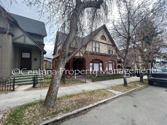 Building Photo - 214-214 S Excelsior Ave