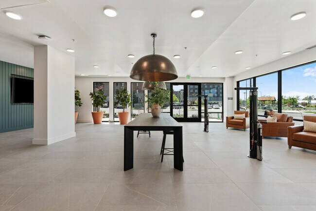 Building Photo - 320 N 490 W
