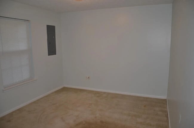 Building Photo - 311 Emerson Ln