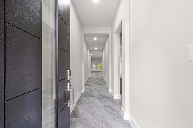 Building Photo - 23620 Youpon Ln