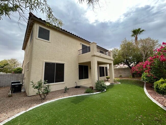 Building Photo - A Fabulous 3 Bedroom Home in Seven Hills