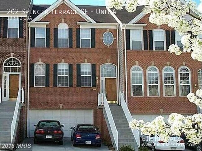 Primary Photo - 202 Spencer Terrace SE