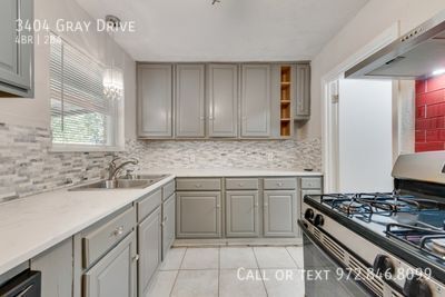 Building Photo - 3404 Gray Dr