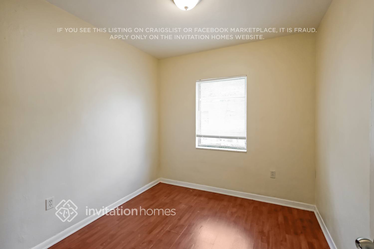 Building Photo - 1815 NE 178th St