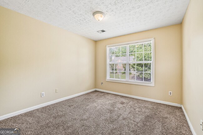 Building Photo - 1376 Bramlett Forest Ct SE