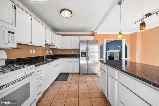 Building Photo - 3924 Taney Ave