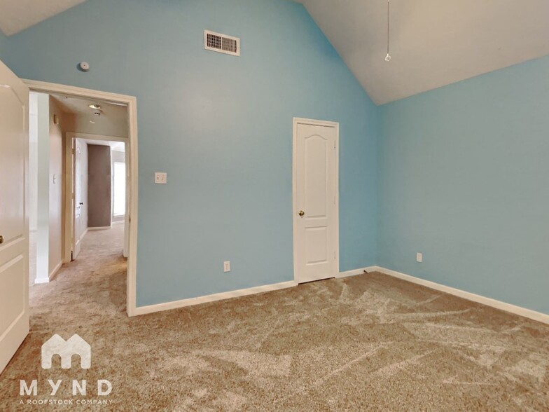 Building Photo - 1306 Silverleaf Dr