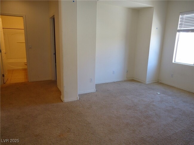 Building Photo - 4004 Daydream Bend St