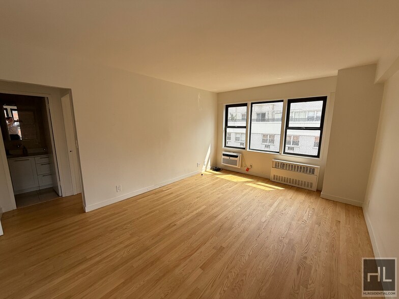 Building Photo - EAST 36 STREET