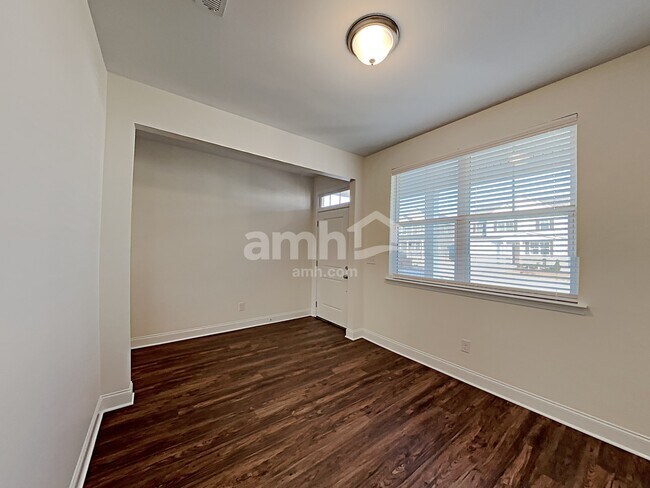 Building Photo - 4832 Chutney Dr