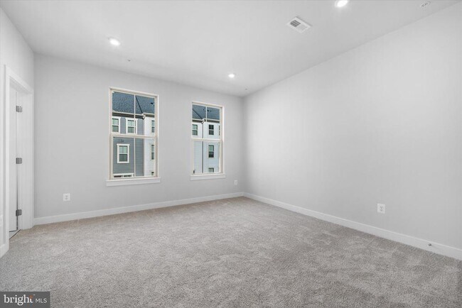 Building Photo - 42530 Invergordon Ter