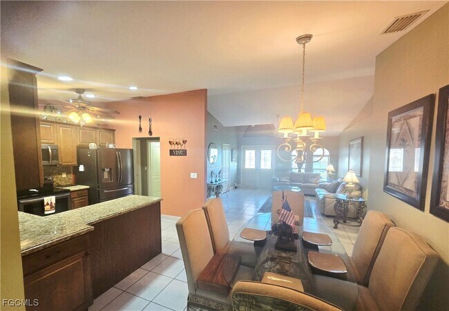 Building Photo - 1813 SW 26th St