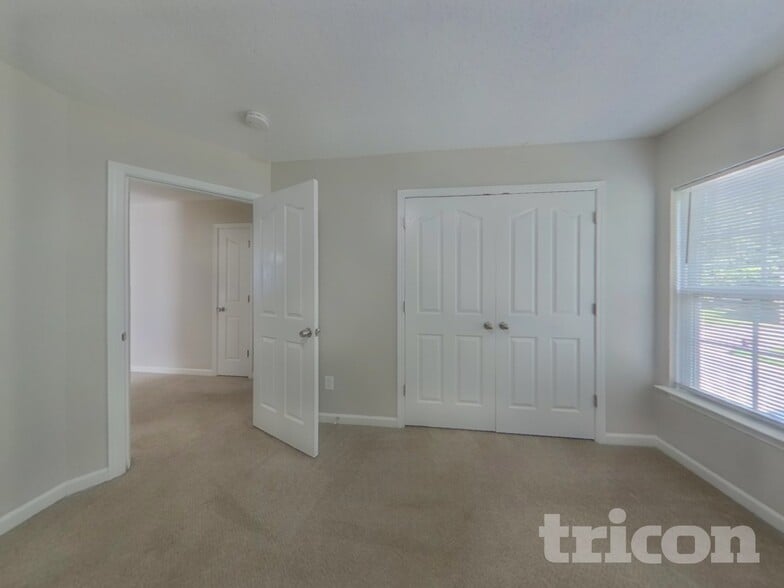Building Photo - 6826 Squirrels Foot Ct