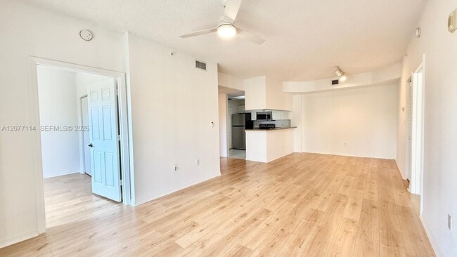 Building Photo - 2806 Veronia Dr