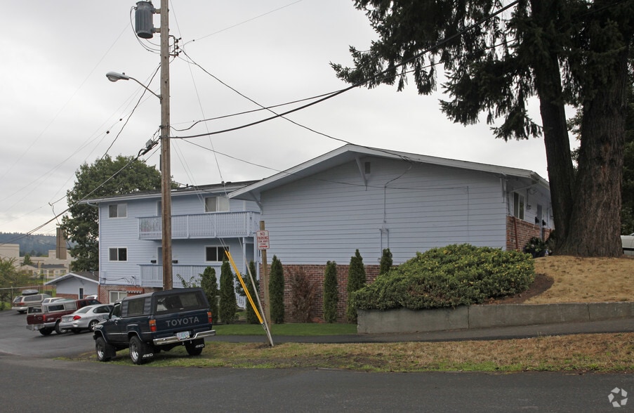 Building Photo - Dutch Village Apartments